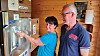 Le distributeur de lait frais entier de Claudine et Freddy Sangers est ouvert 24 h/24.