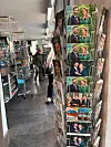 Dès l’entrée, des portraits du futur couple grand-ducal accueillent les visiteurs.