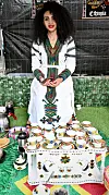Les stands faisaient passer le public d’un continent à l’autre, comme ici avec une sélection de thés d’Éthiopie.