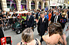 La parade à pied du Grand-Duc Henri dans la rue de l’Alzette. (Photos: julien garroy)