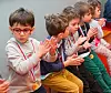 Les jeunes élèves ont arboré leur médaille avec fierté (photo Tania Feller)