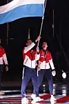 Les deux porte-drapeaux luxembourgeois sont fiers et émus.