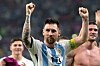 Un jeu de six maillots revêtus par Lionel Messi lors de l'épopée victorieuse de l'Argentine à la Coupe du monde de football 2022 au Qatar.