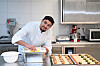 Les recettes des financiers, cookies et moelleux ont toutes été travaillées par Simon Loutid. Les gâteaux sont élaborés dans le Bakatelier de la Ligue HMC.